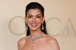 Anne Hathaway Motherhood